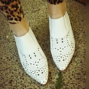*lowest price* vintage white leather booties